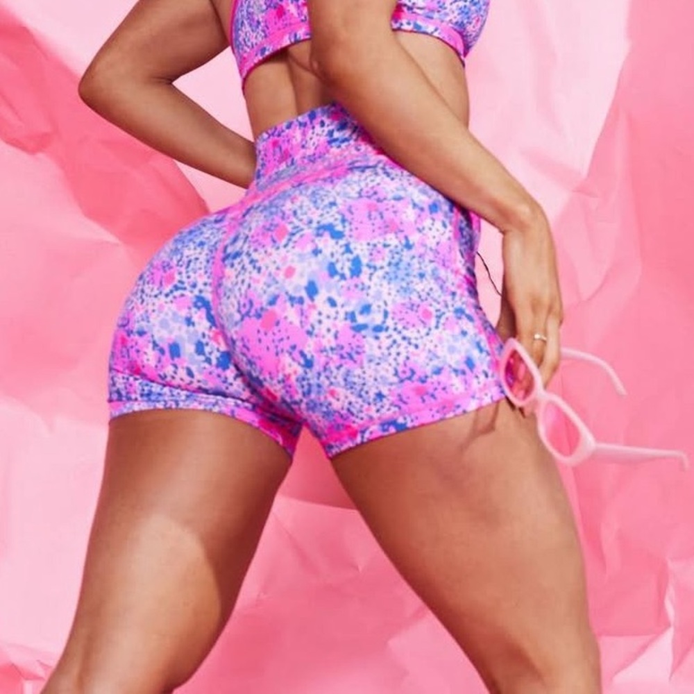BuffBunny Dreamhouse legacy short fashun print 4”